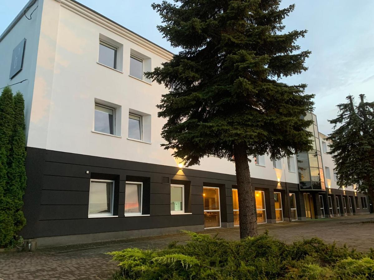 Bell'S Hotel Konstantynow Lodzki Exterior photo